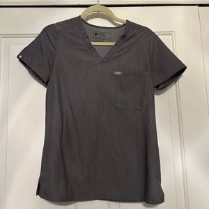 Women’s XS Figs Scrub Top Graphite